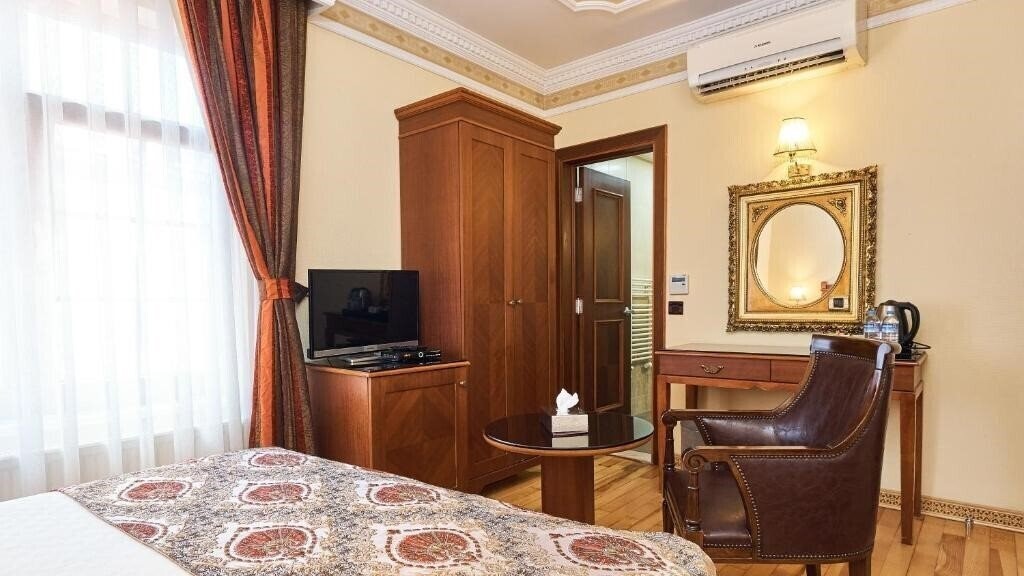Апартаменти Best Western Empire Palace (ex. Best Western Empire Palace Hotel & SPA, BW Empire Palace Hotel) 4*