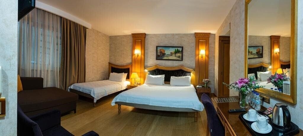 Фотографія Aprilis Hotel 4*