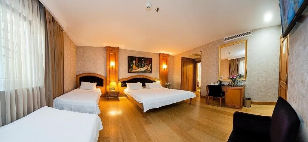 Апартаменти Aprilis Hotel 4*