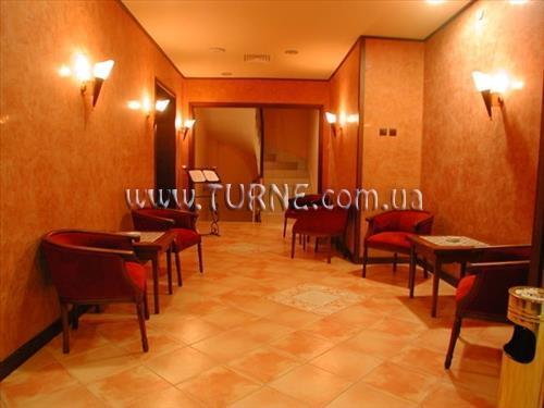 Территория Best Western Tashan Business & Airport 3*