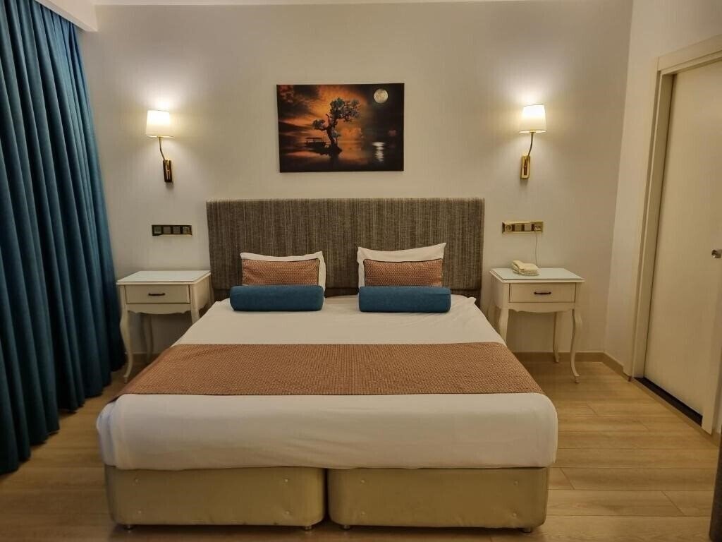 Территория Taximtown Hotel 4*