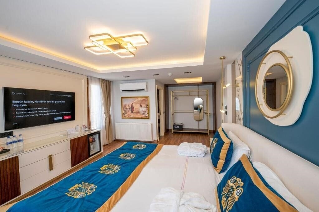 Территория Byzantium Hotel & Suites (ex. The Byzantium, Byzantium Comfort Hotel, The Byzantium Hotel & Suites) 4*