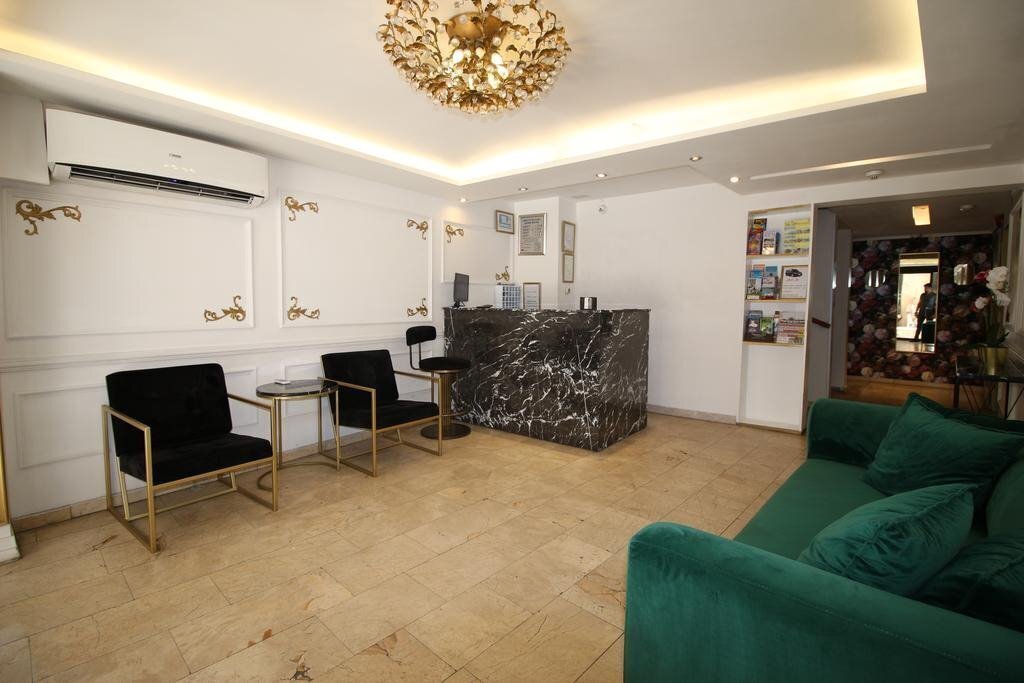 Готель Flower Palace Hotel 3*