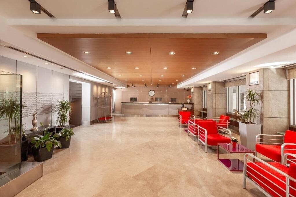Панорама Nippon Hotel 4*