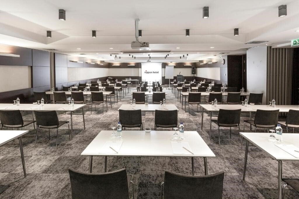 Вид Nippon Hotel 4*