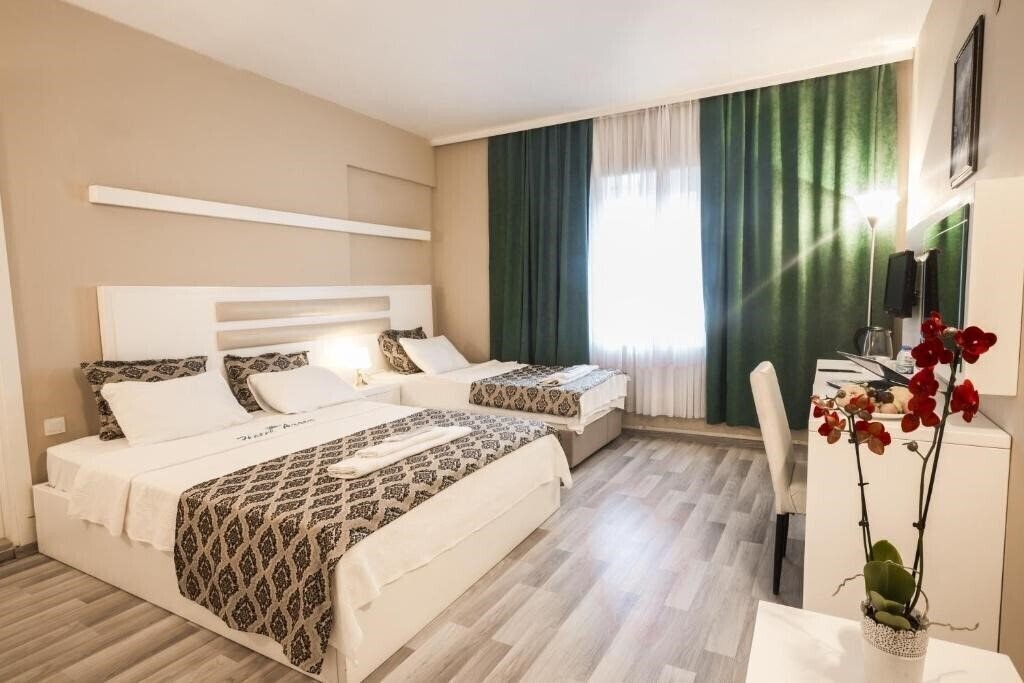 Панорама Arsen Hotel 3*