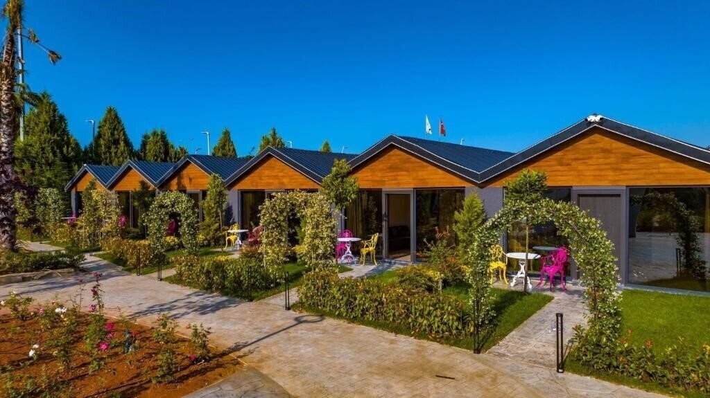 Изображение Sandal Hotel 3*