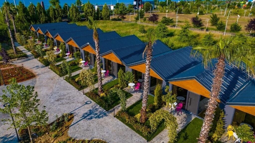 Апартаменты Sandal Hotel 3*