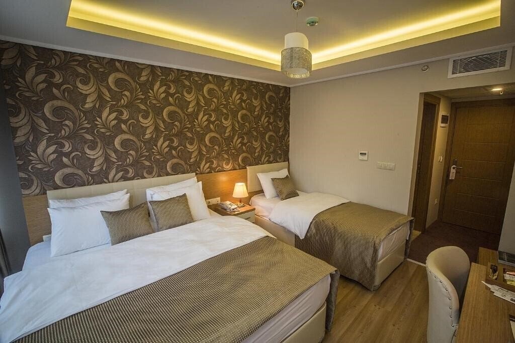 Фотография Park Square Hotel 3*