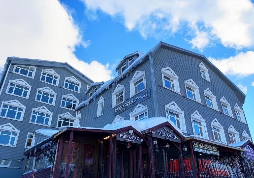 Готель Parnassius Uludag Hotel (ex. Lizbonia Hotel Uludag) 4*
