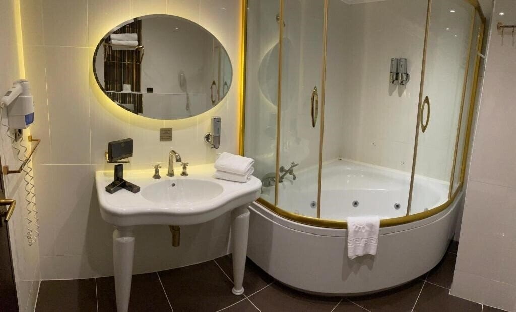 Панорама Black Bird Thermal 4*