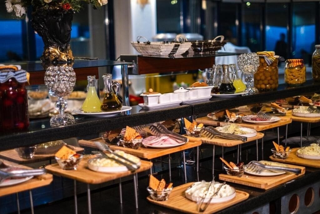 Картинка Elegance Resort Hotel 4*