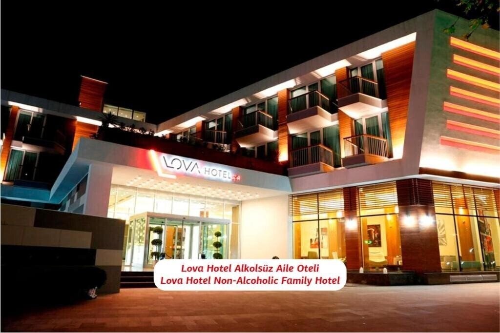 Панорама Yalova Lova Hotel & SPA Yalova 4*
