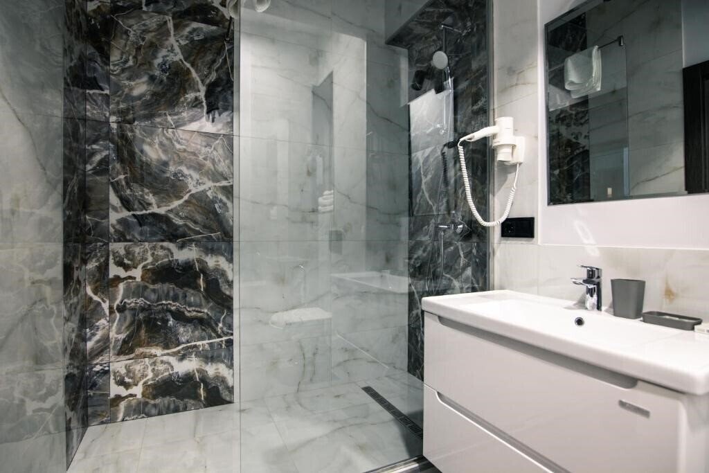 Отель Blue Mountain 3*