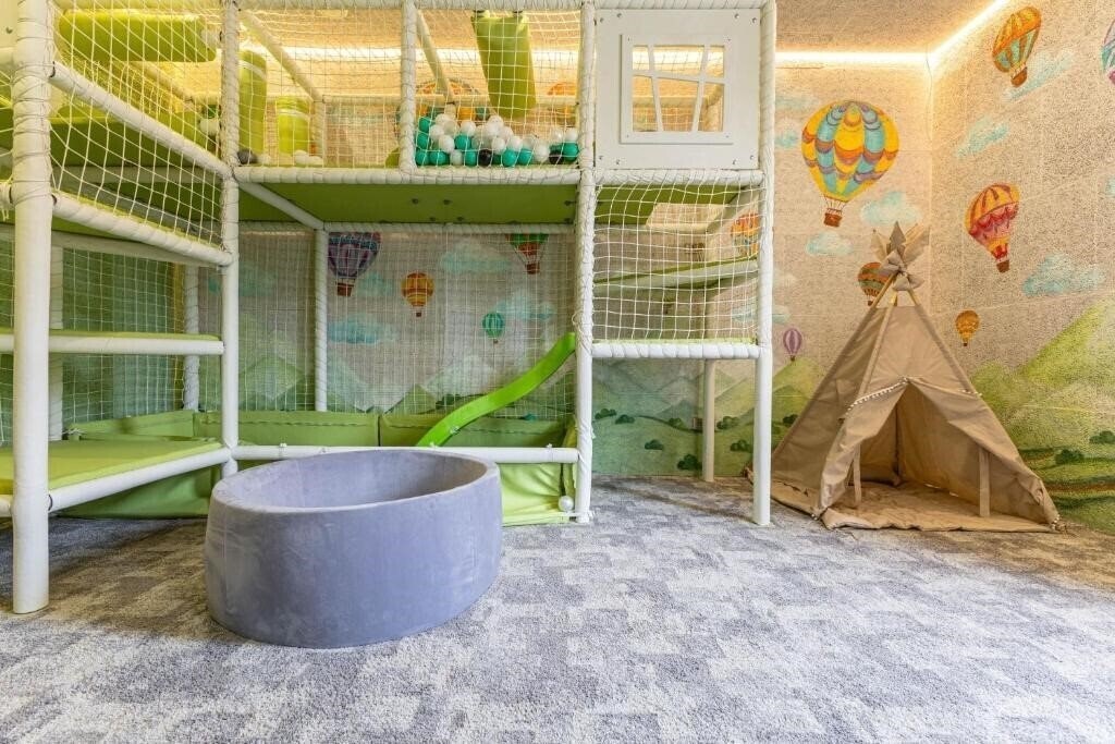 Апартаменти Marion Spa Bukovel Hotel 1*