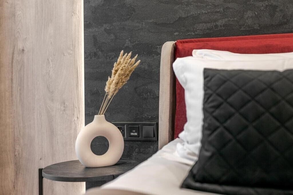 Апартаменти Glacier Premium Apartments 5*