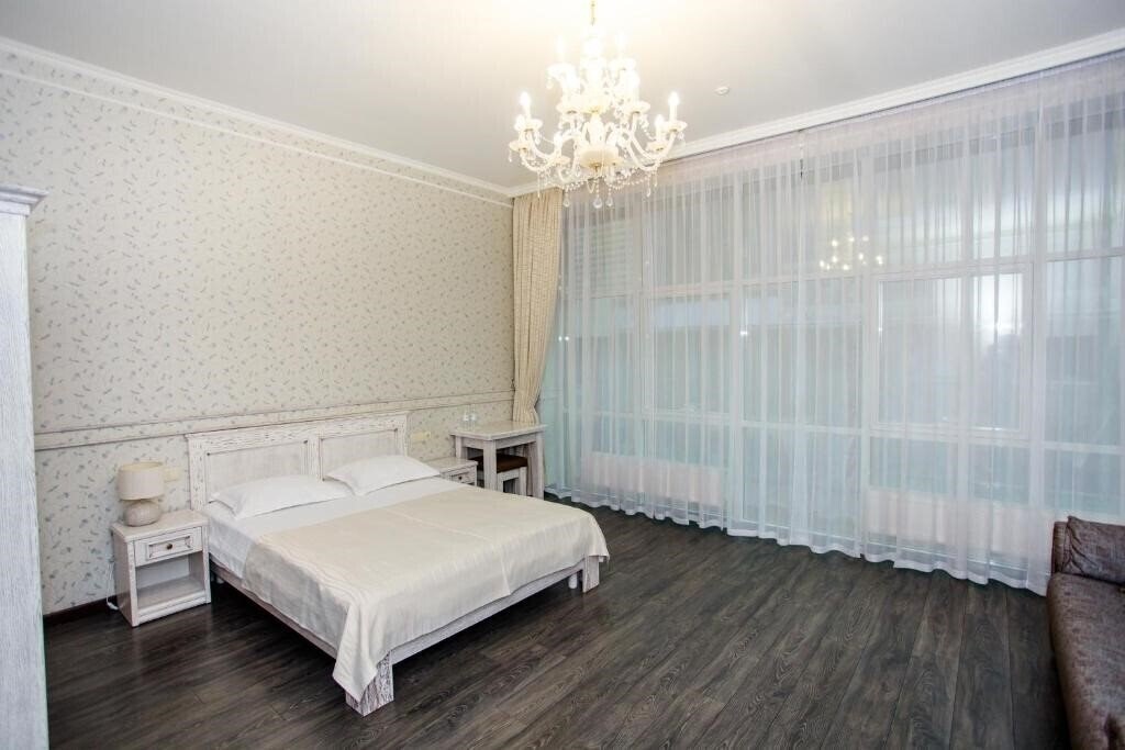 Панорама Голд Георг Палац 3*