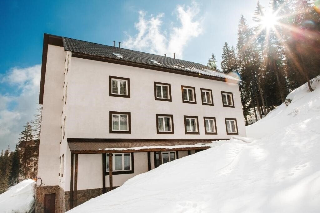 Готель Мігалі Драгобрат 3*