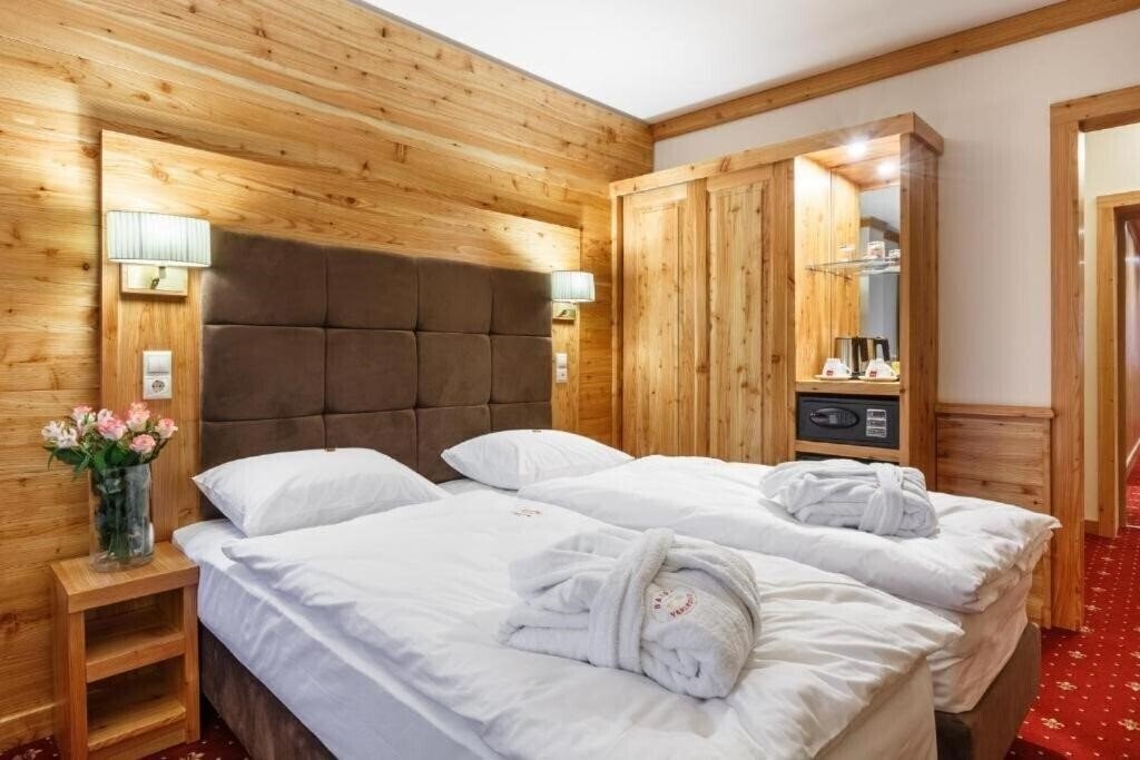 Панорама Baron Spa Hotel Яремче 3*