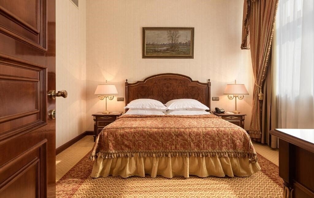 Вид Премьер Палас 5*