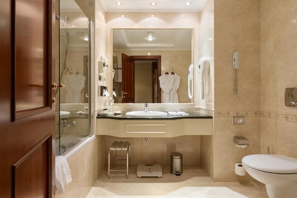 Апартаменты Премьер Палас 5*