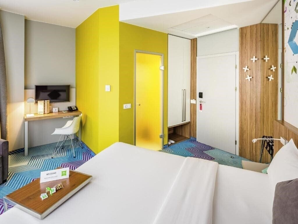 Панорама Ibis Styles Lviv Center 3*