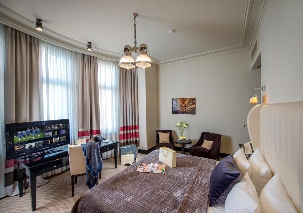 Апартаменты Astoria Hotel 4*