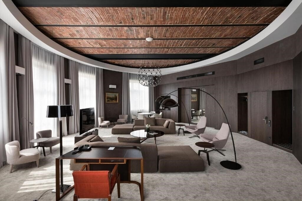 Панорама Bankhotel 5*