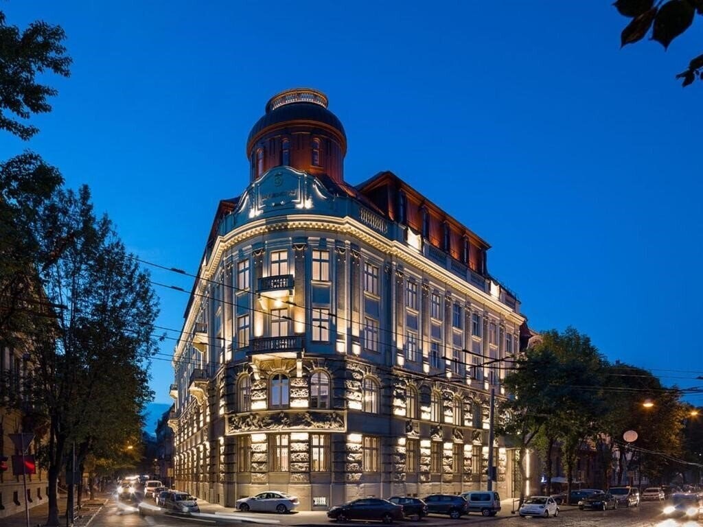 Готель Bankhotel 5*