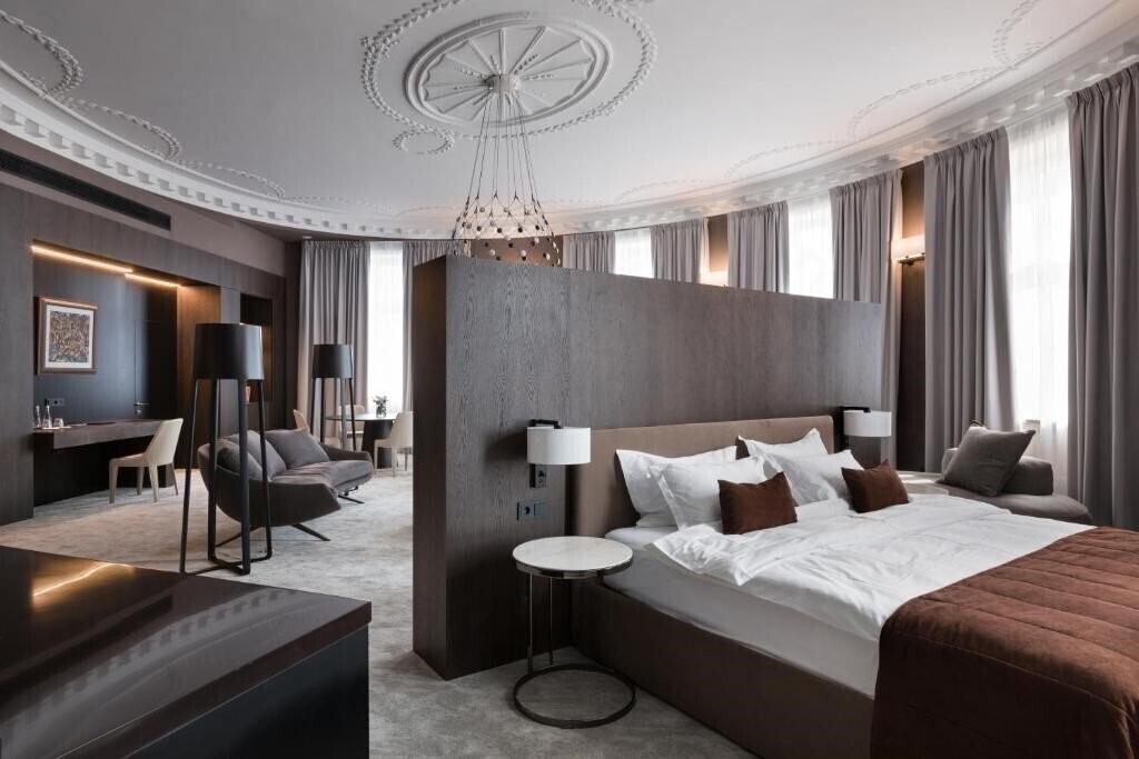 Фотографія Bankhotel 5*
