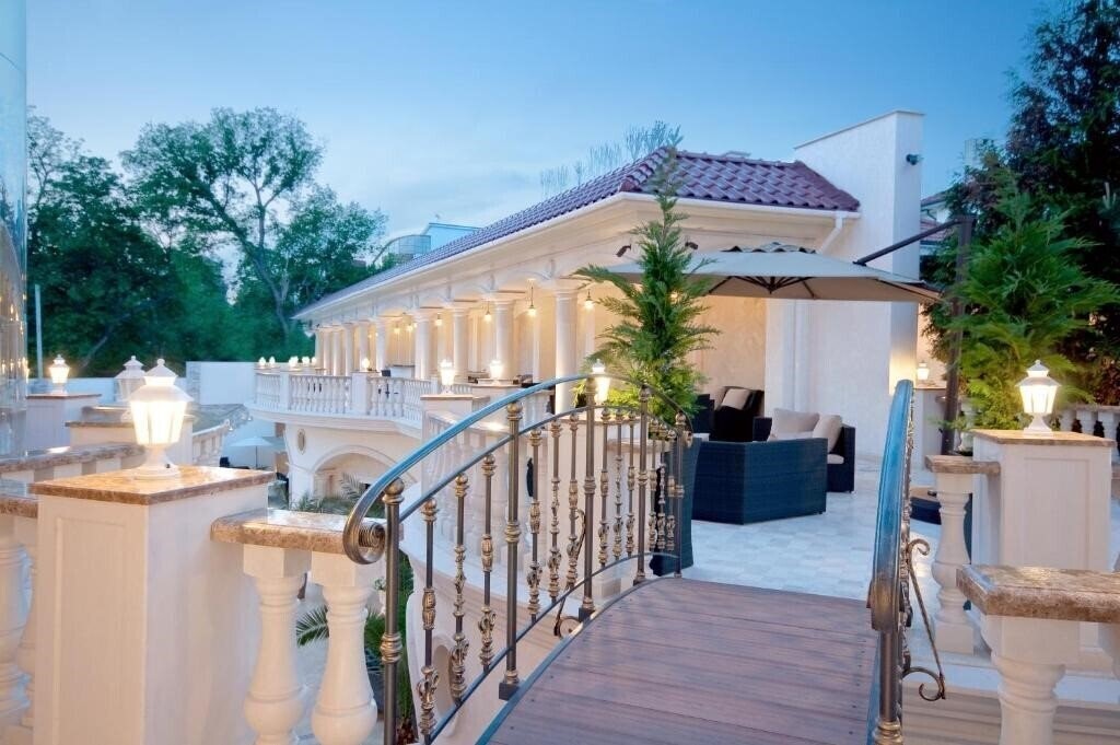 Вид Villa Le Premier 5*