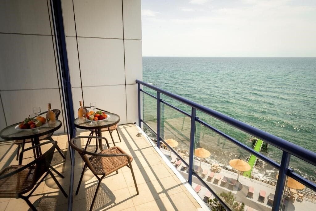 Территория Maristella Marine Residence 4*