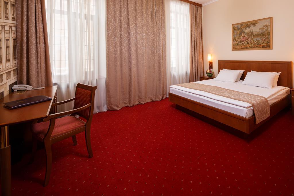 Апартаменты Mozart 4*