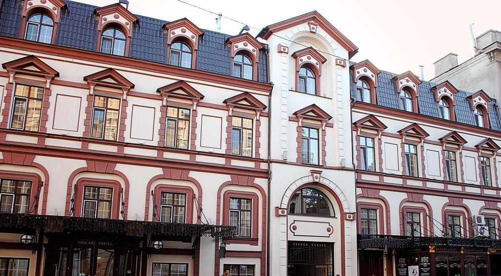 Панорама Mozart 4*