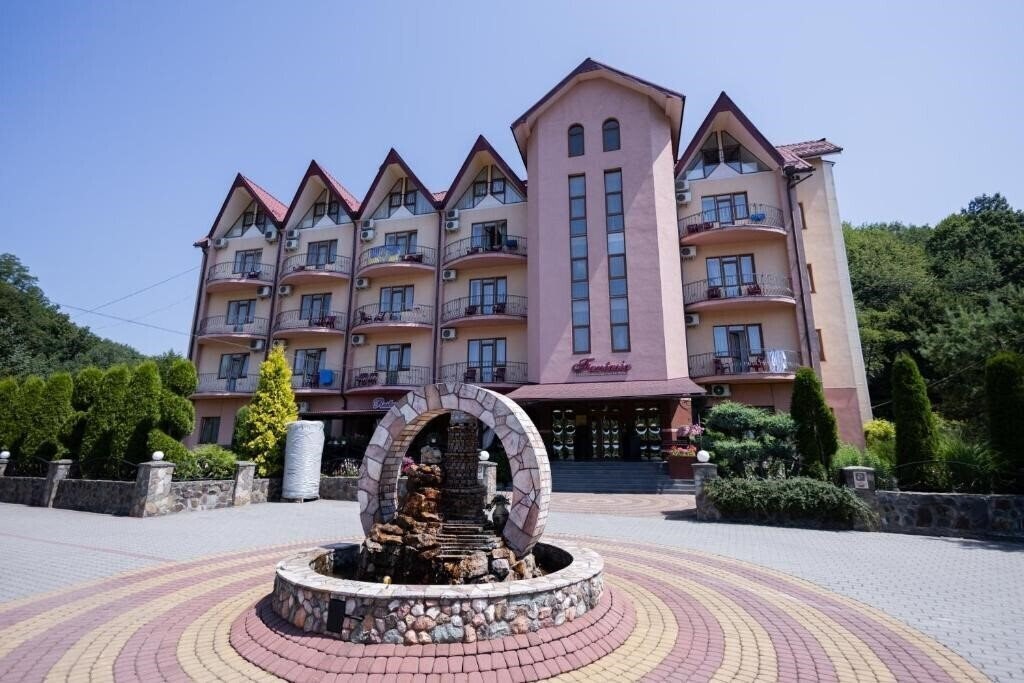 Апартаменти Фантазия Гк гостинично-туристический комплекс