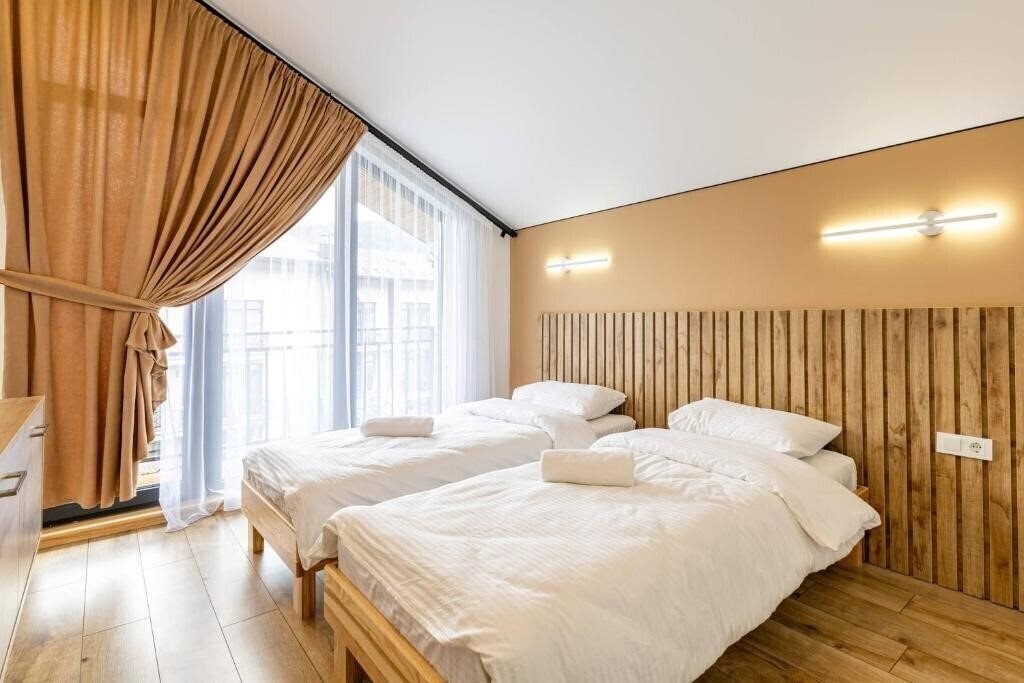 Территория Під Стріхою 4*