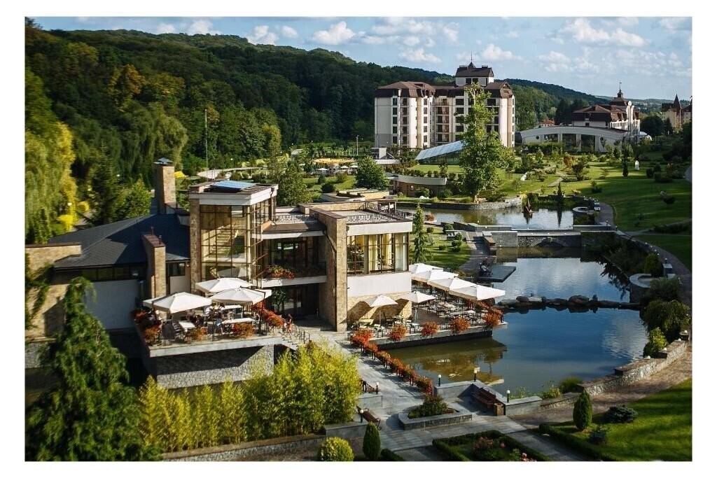 Территория Деренівська Купіль 4*