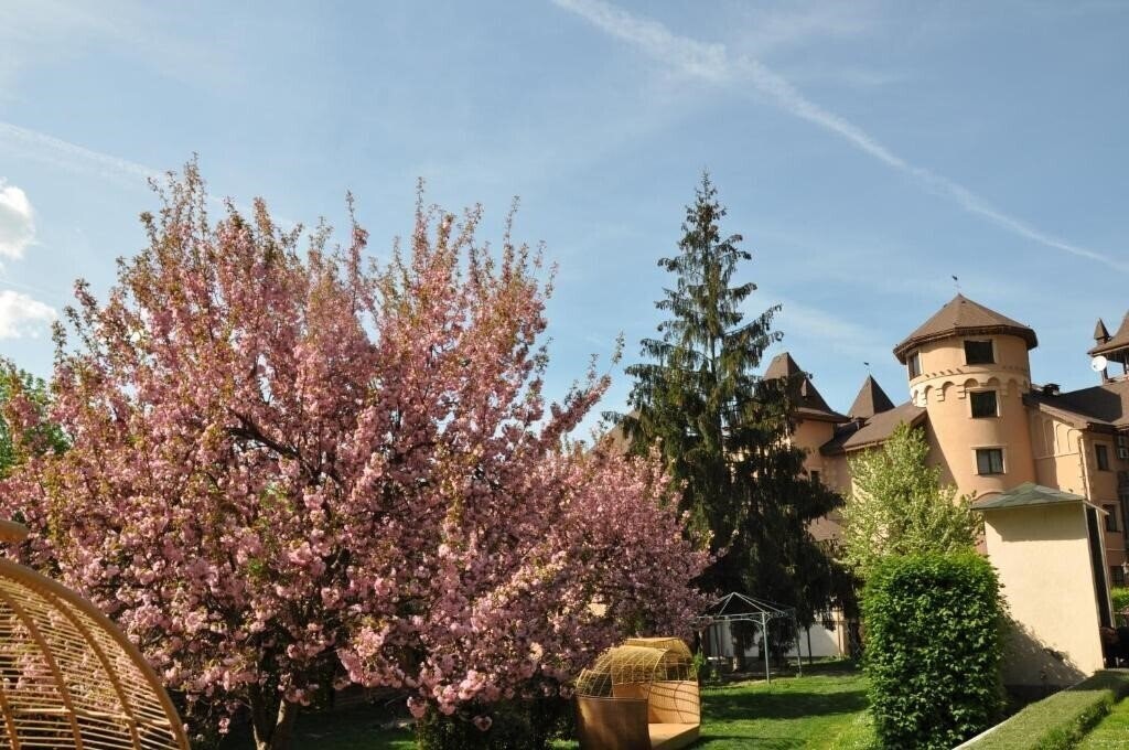 Панорама Камелот 3*