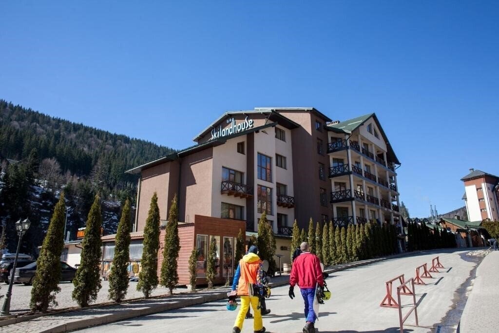 Панорама Skilandhouse 3*