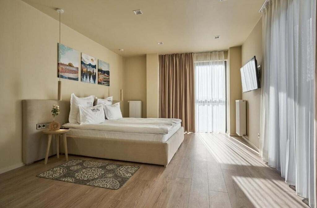 Вид Forest Hill Hotel & SPA 3*