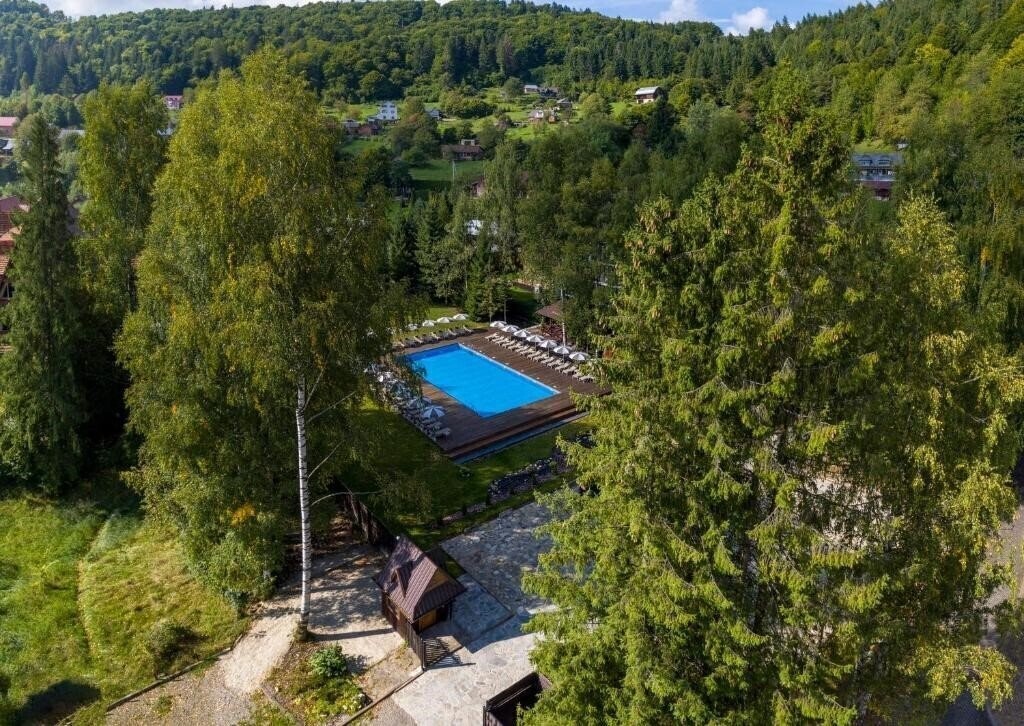 Территория Yaremche Club Hotel 3*