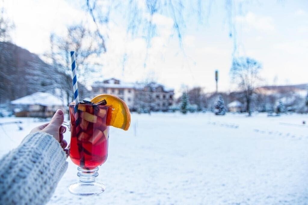 Вид Retreat Resort Bogolvar 3*