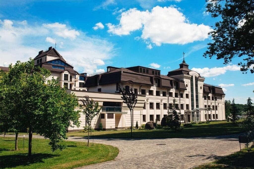 Панорама Ирис 4*