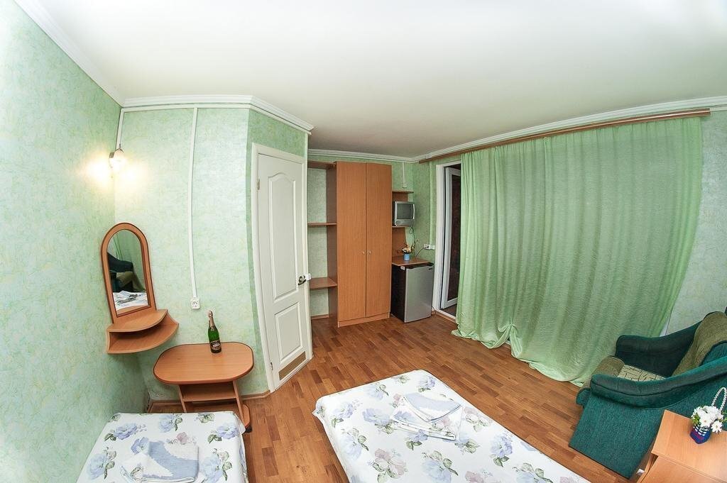 Апартаменти Хуторок 3*