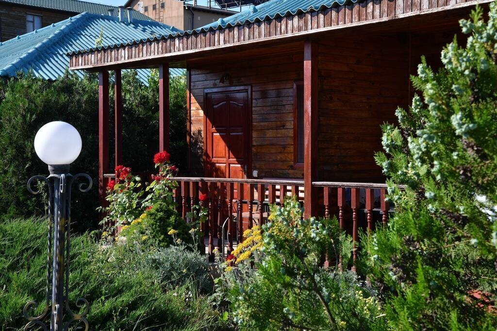 Апартаменти Эдем 3*