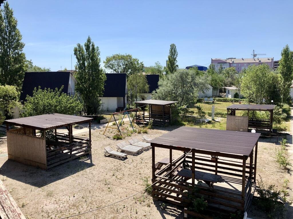 Апартаменти Дача База Отдыха 2*