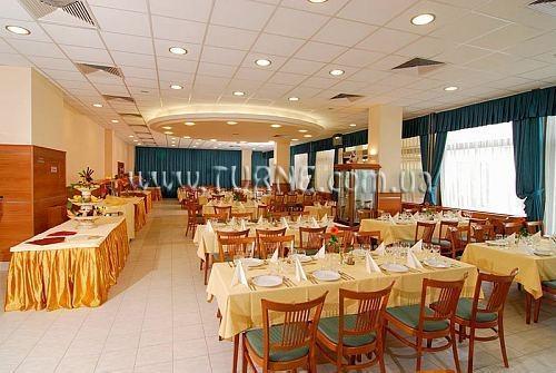 Апартаменти Aranypart 3*