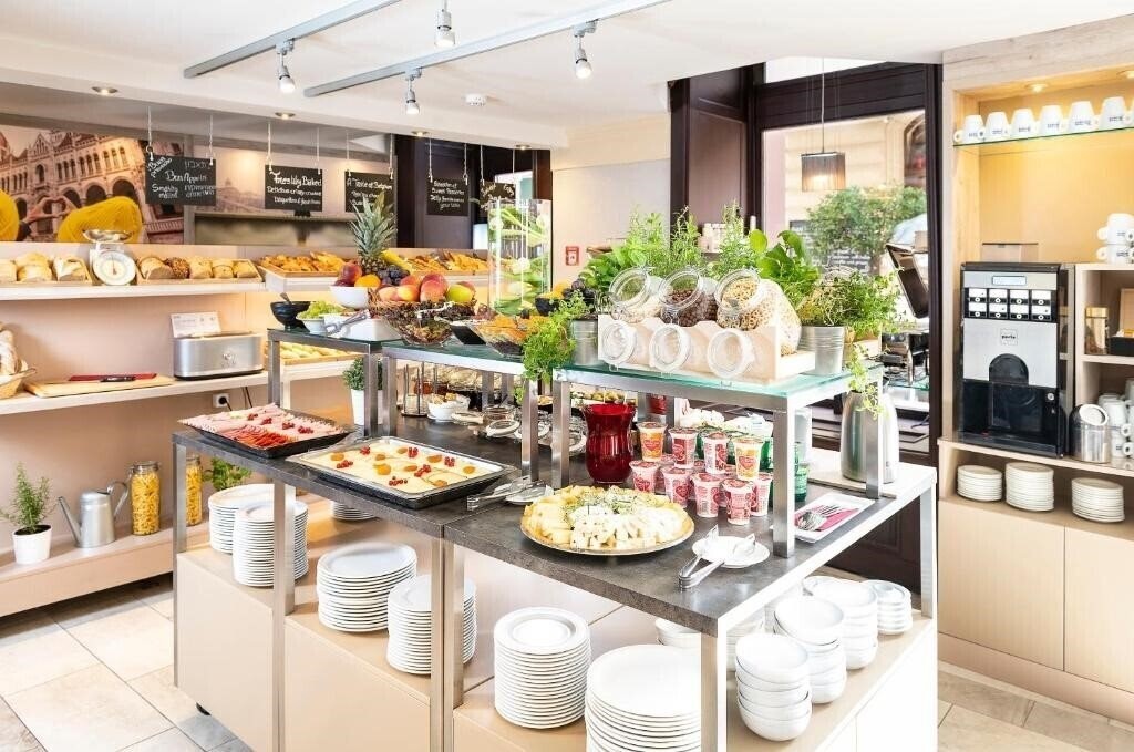 Територія The Three Corners Hotel Art 3*