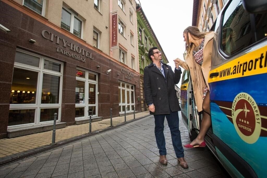 Территория City Hotel Budapest 4*