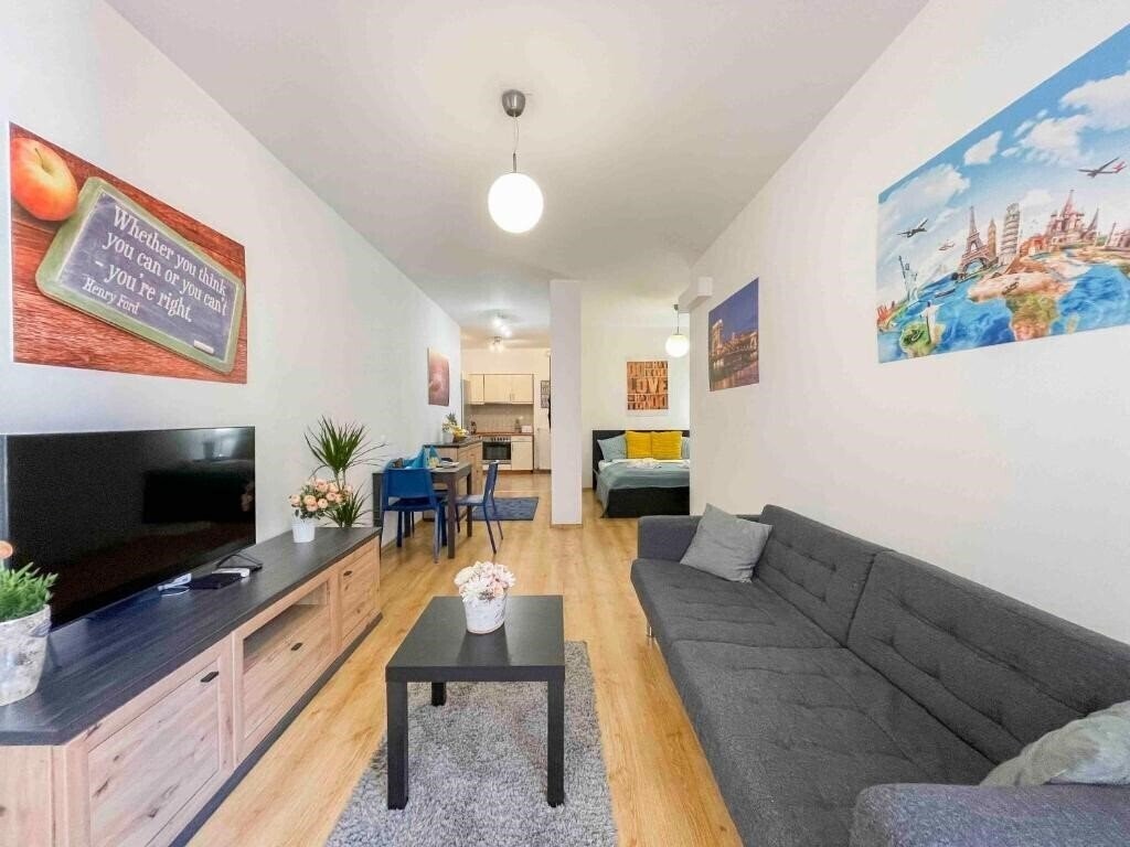 Панорама Opera Residence Apartment Hotel 3*